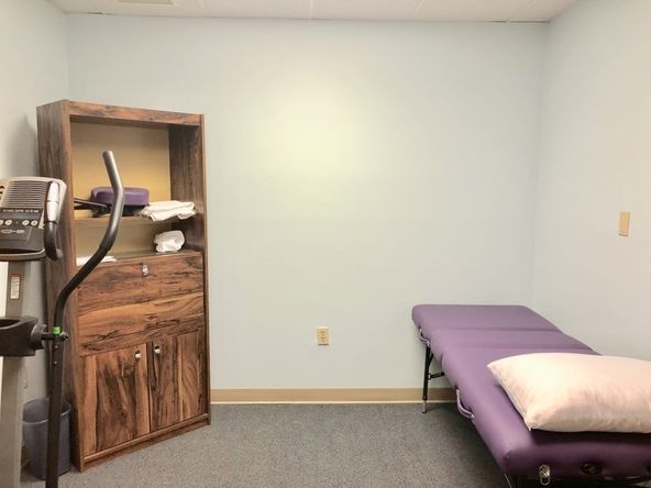 Medical Office Condo in Port Charlotte Medical District: 2400 Harbor Blvd, Port Charlotte, FL, 33952